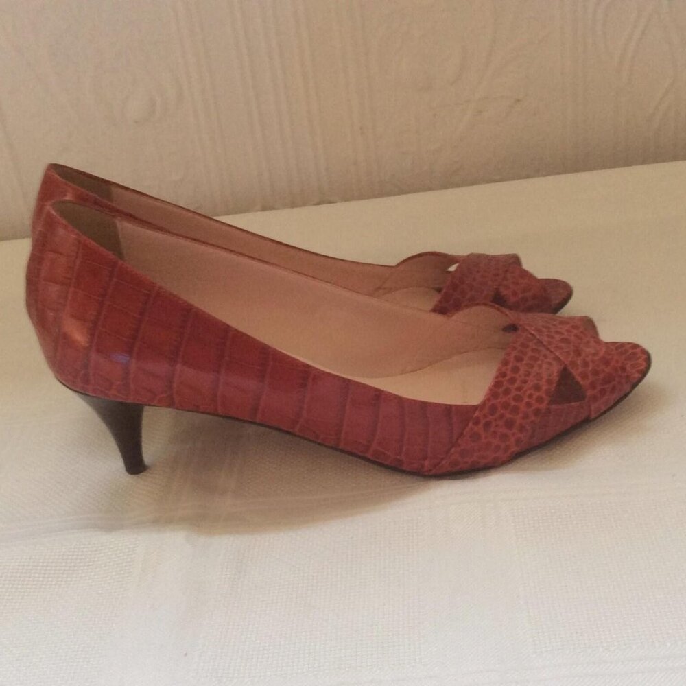 90's like 50's or 60's lipstick red leather pumps Issak Mizrahi - size 9.5 US